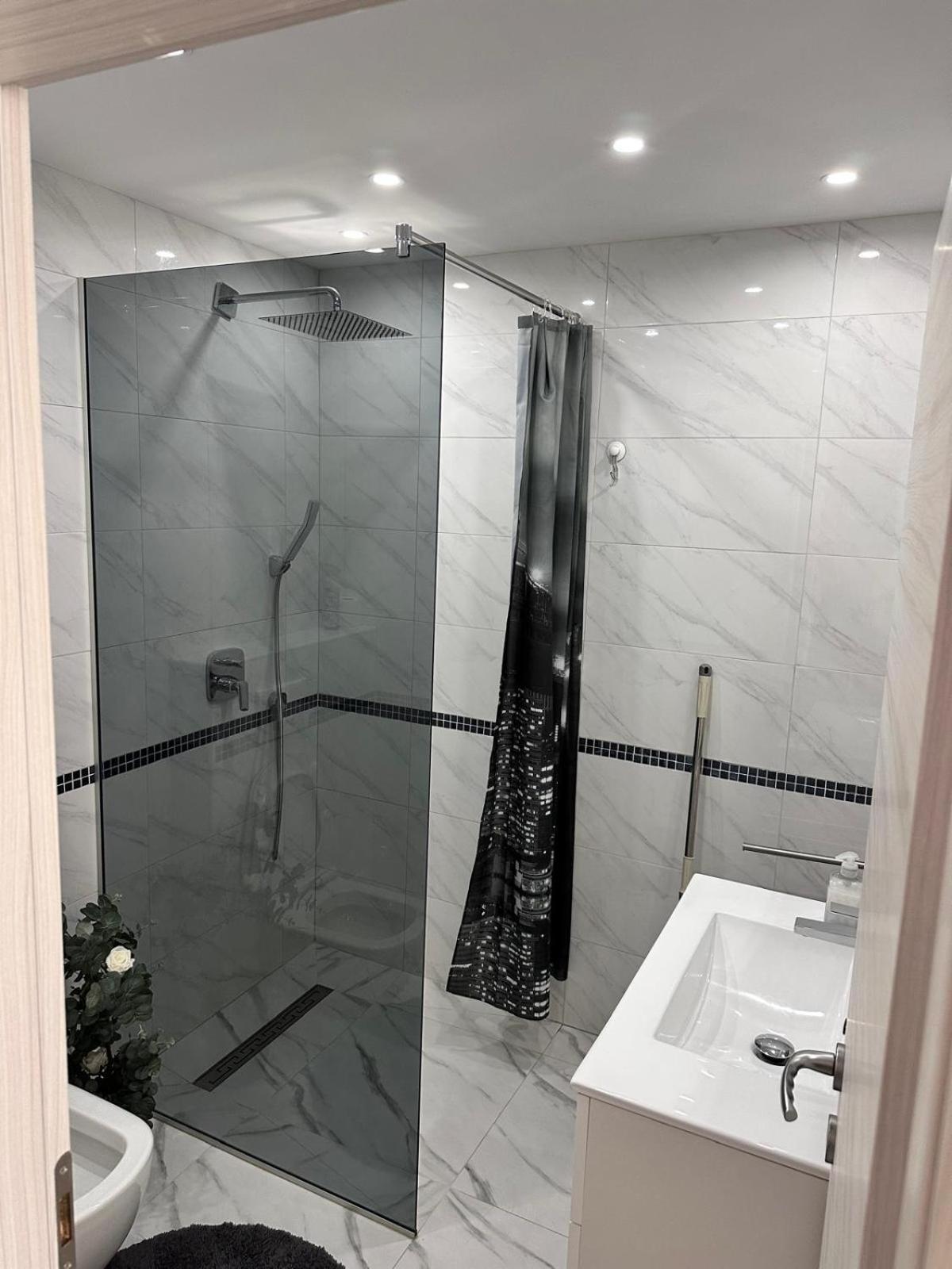 Apartmani Djurda Кърк Екстериор снимка
