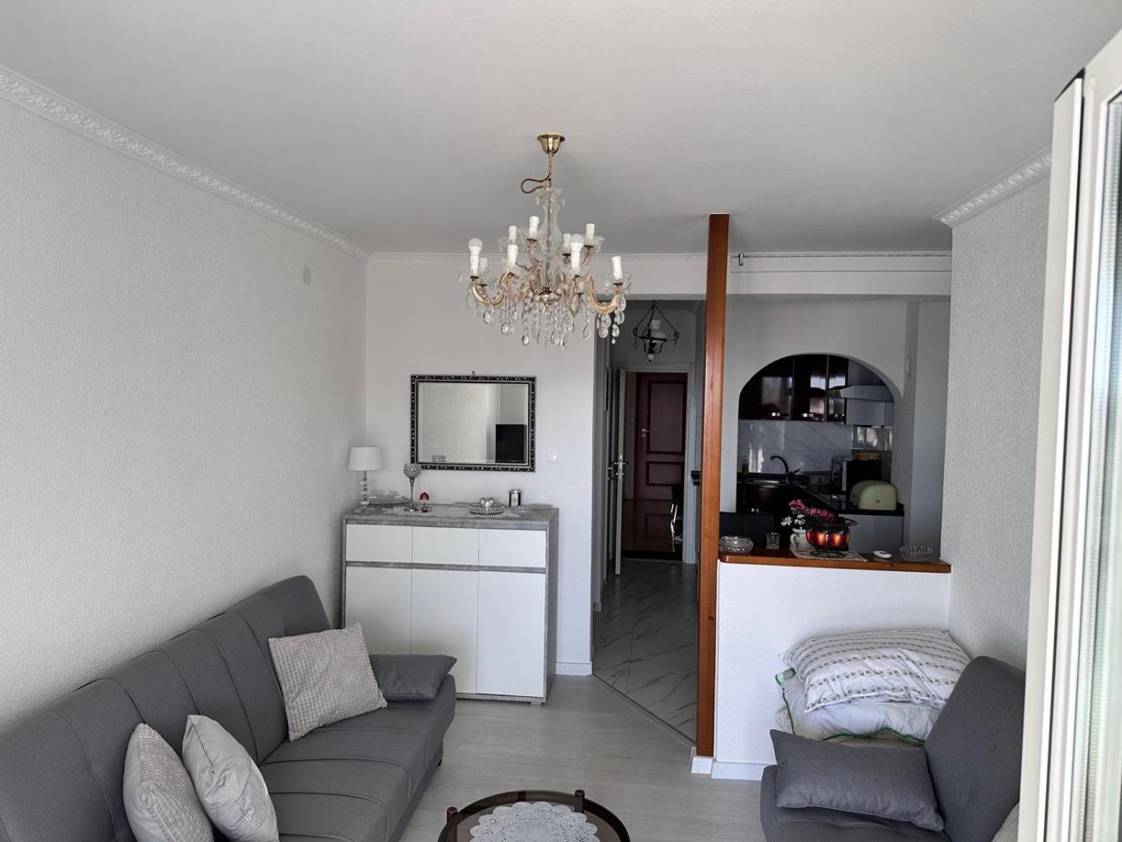 Apartmani Djurda Кърк Екстериор снимка